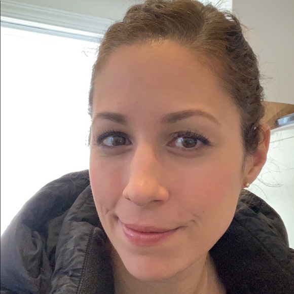 Meet your Posher, Rachel - Picture 1 of 1